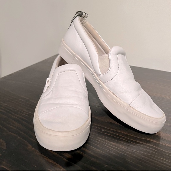 Adidas Originals sz 7.5 Honey 2.0 Slip On Sneaker - Picture 2 of 9